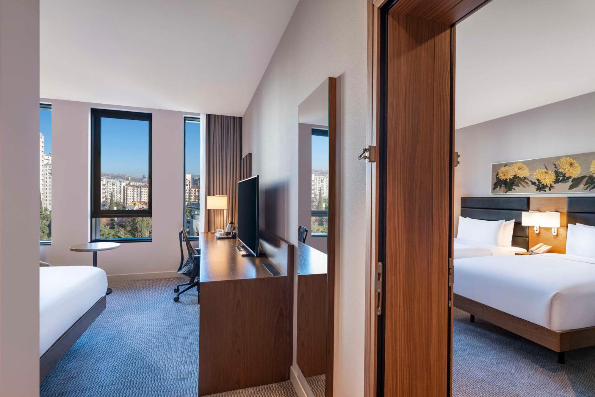 Hilton Garden Inn Tbilisi Chavchavadze Zewnętrze zdjęcie