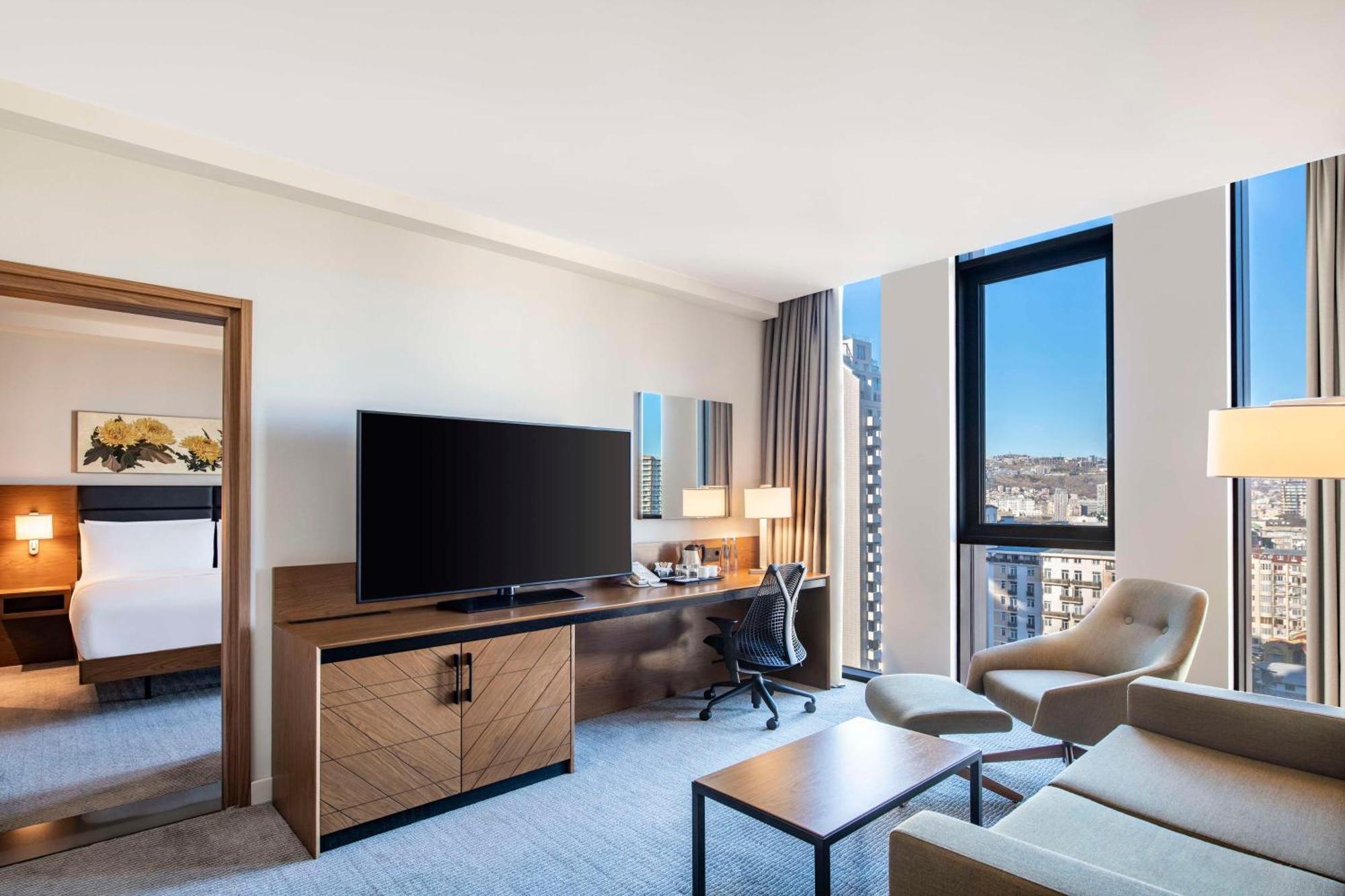 Hilton Garden Inn Tbilisi Chavchavadze Zewnętrze zdjęcie