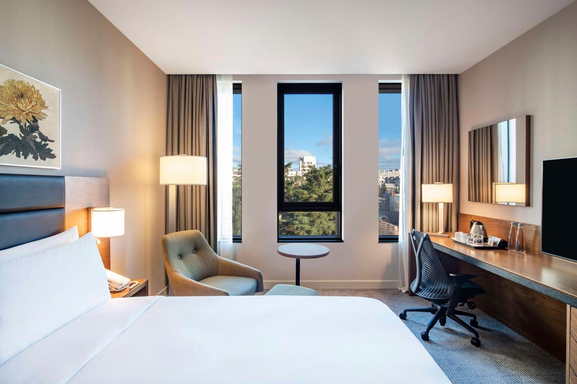 Hilton Garden Inn Tbilisi Chavchavadze Zewnętrze zdjęcie