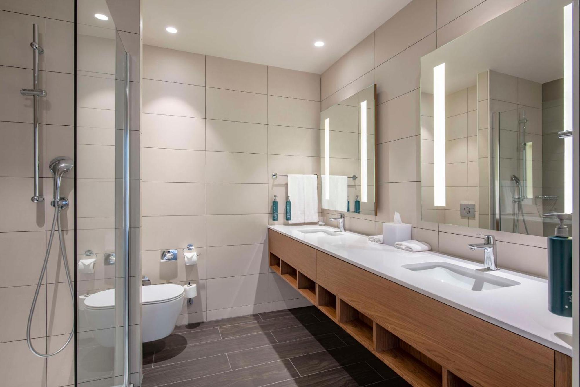 Hilton Garden Inn Tbilisi Chavchavadze Zewnętrze zdjęcie