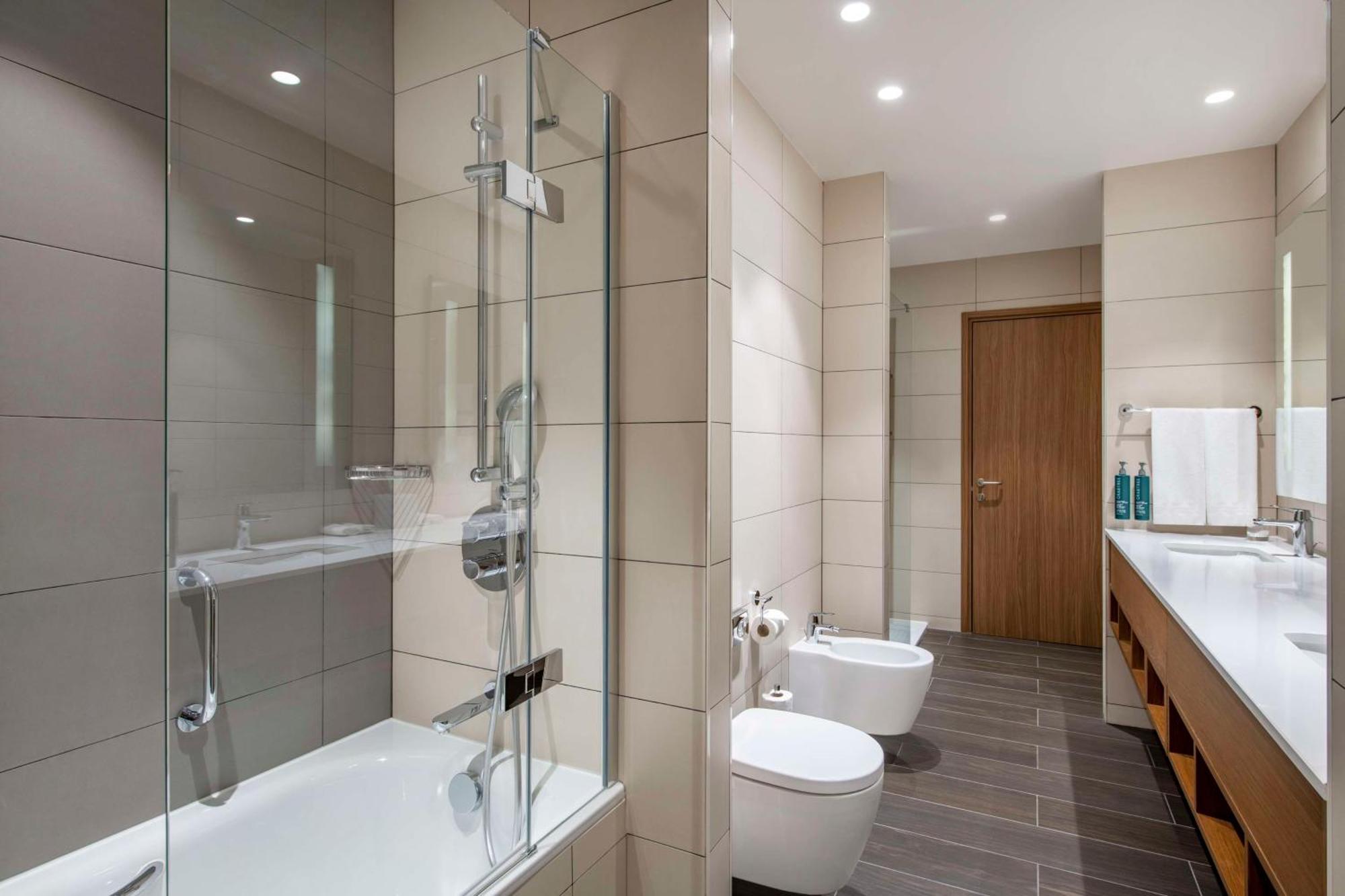 Hilton Garden Inn Tbilisi Chavchavadze Zewnętrze zdjęcie
