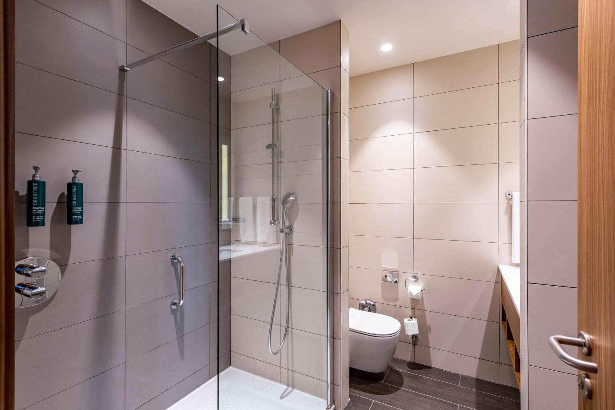 Hilton Garden Inn Tbilisi Chavchavadze Zewnętrze zdjęcie
